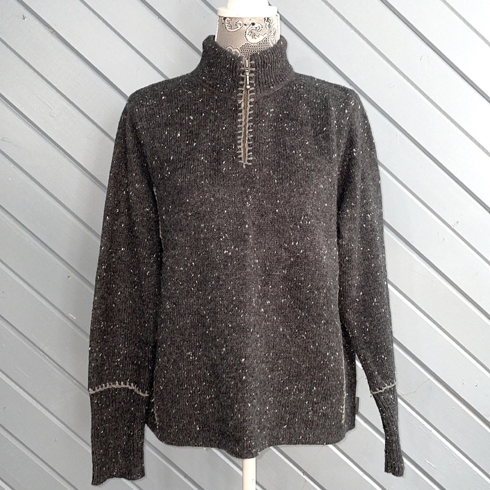 🥳 Woolrich grey speckled wool embroidered 3/4 zip turtleneck sweater